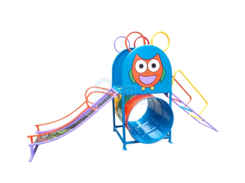 ถังลอดกระดานลื่นล่างหน้าการ์ตูน